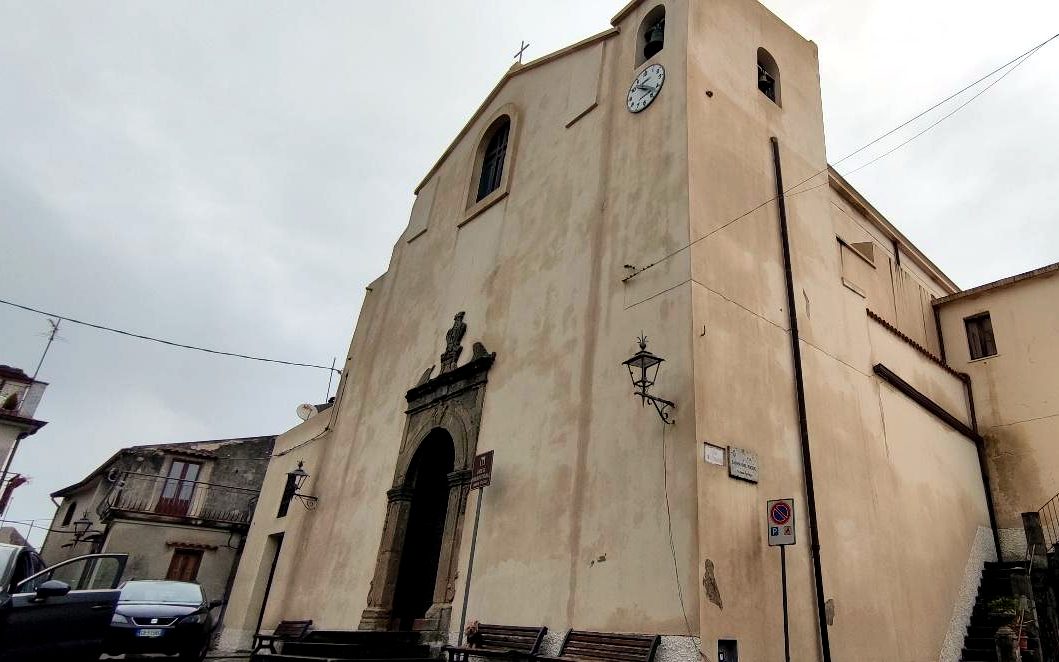 Chiesa Matrice di Sant’Andrea Apostolo a Guardia Piemontese (CS), facciata e campanile