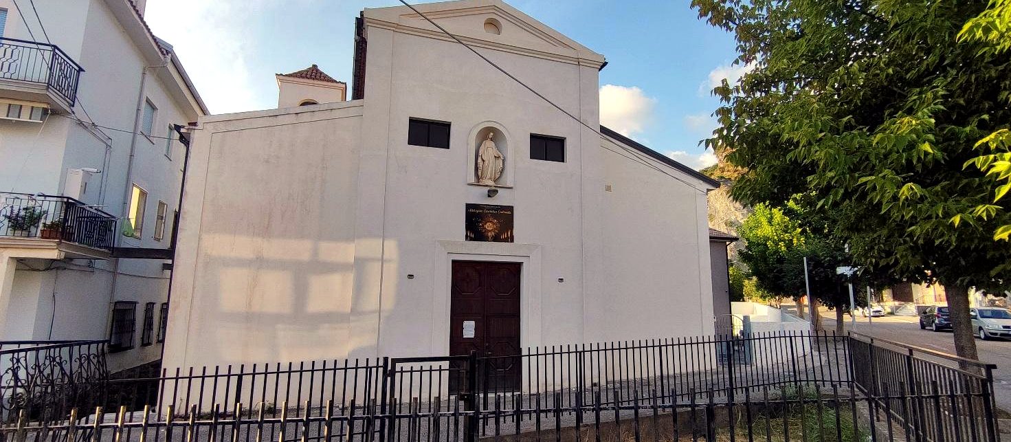 Chiesa del Santissimo Sacramento a Guardia Piemontese (CS), facciata